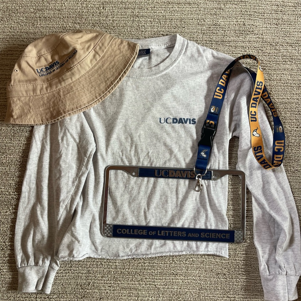 UC Davis crop long sleeve, Tan Bucket hat, and Lanyard Set with license frame